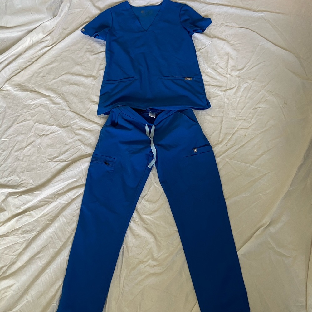 Figs scrubs